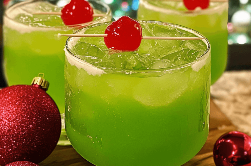 Delicious and Simple Grinch Punch Recipe for Holiday Gatherings