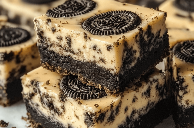 Simple and Creamy Oreo Cheesecake Bars Recipe