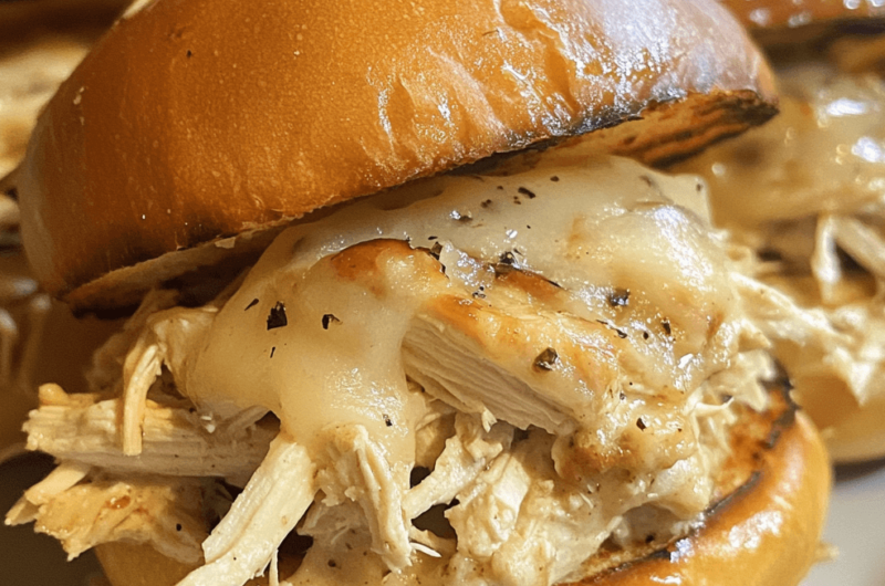 How to Make Crock Pot Ranch Chicken Sandwiches