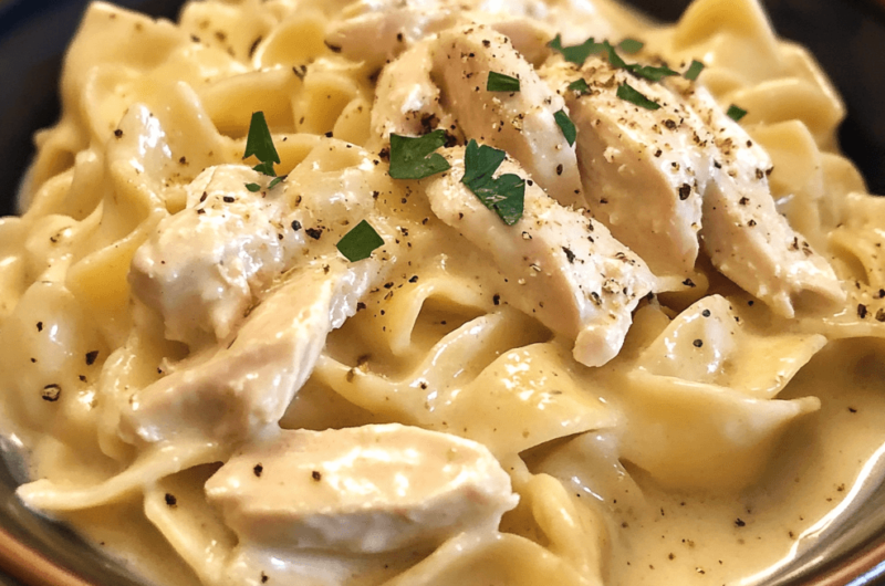Crockpot Creamy Chicken & Noodles: Your New Go-To Slow Cooker Recipe