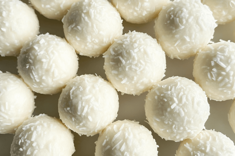 Easy No-Bake Coconut Cream Balls Recipe for a Sweet Treat
